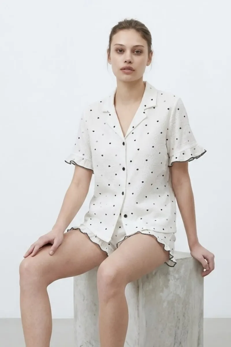 Kadın Premium Fırfırlı Beyaz Pijama Takımı görseli
