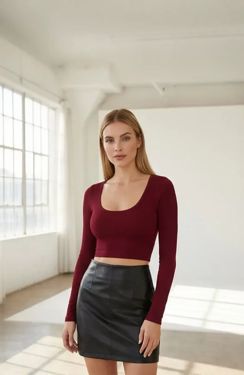 Kadın Bordo Uzun Kol Kare Yaka Crop Top Bluz görseli