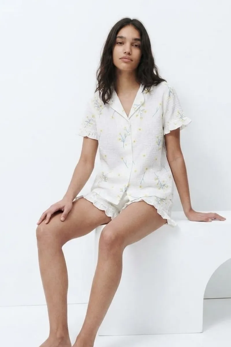 Kadın Desenli Trend Çok Renkli Pijama Takımı görseli