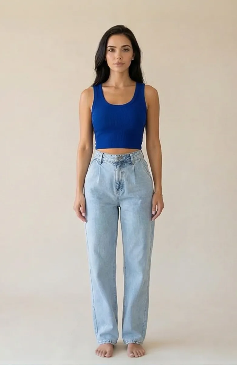 Kadın Lacivert Kare Yaka Crop Top Bluz – Şık, Rahat ve Kolay Kombinlenebilir görseli