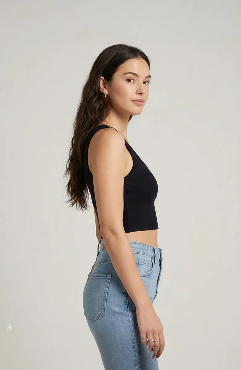 Kadın Siyah Kare Yaka Crop Top Bluz – Şık, Rahat ve Kolay Kombinlenebilir görseli