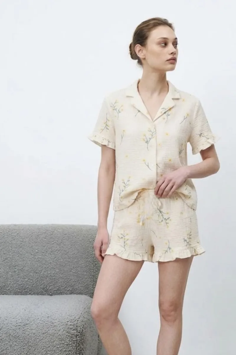 Kadın Premium Fırfırlı Çok Renkli Pijama Takımı görseli