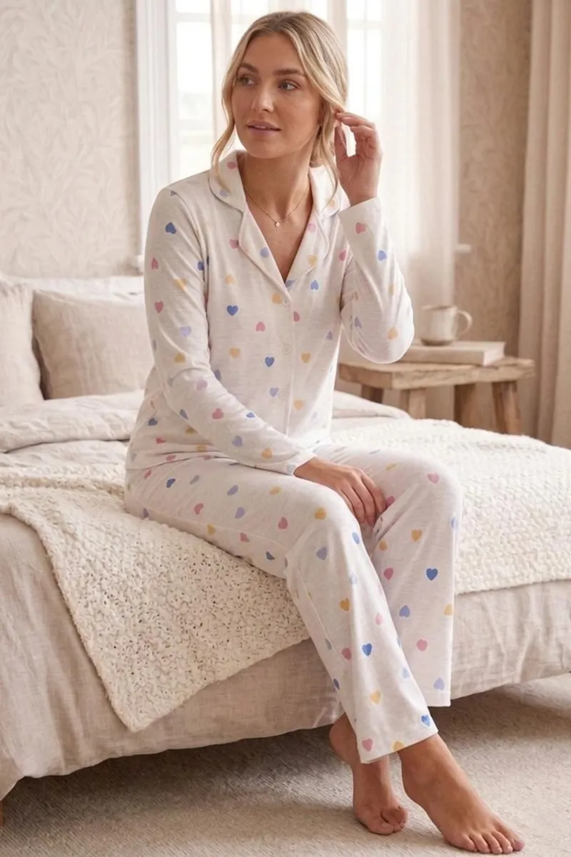 Renkli Kalp Desenli Uzun Kollu Pijama Takımı 4603 -Kar Beyaz görseli