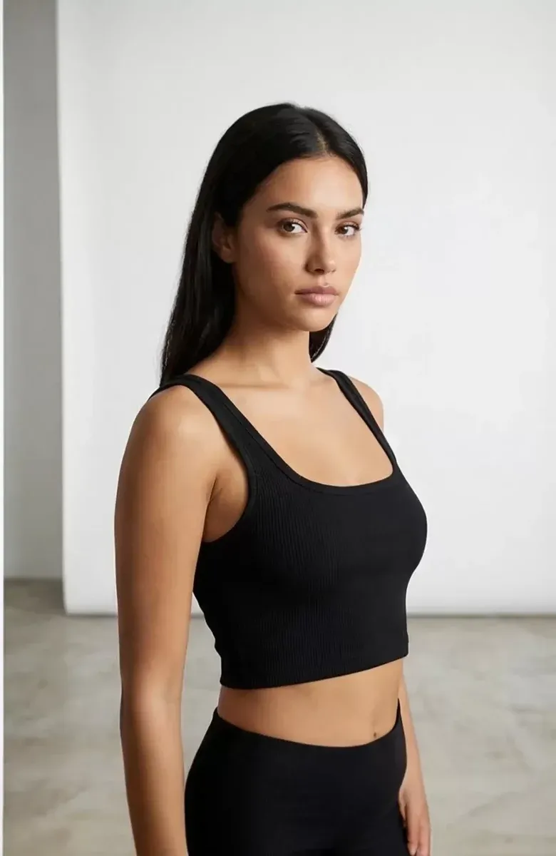Kadın Siyah Kalın Askılı Crop Top Büstiyer – Modern ve Şık Tasarım görseli
