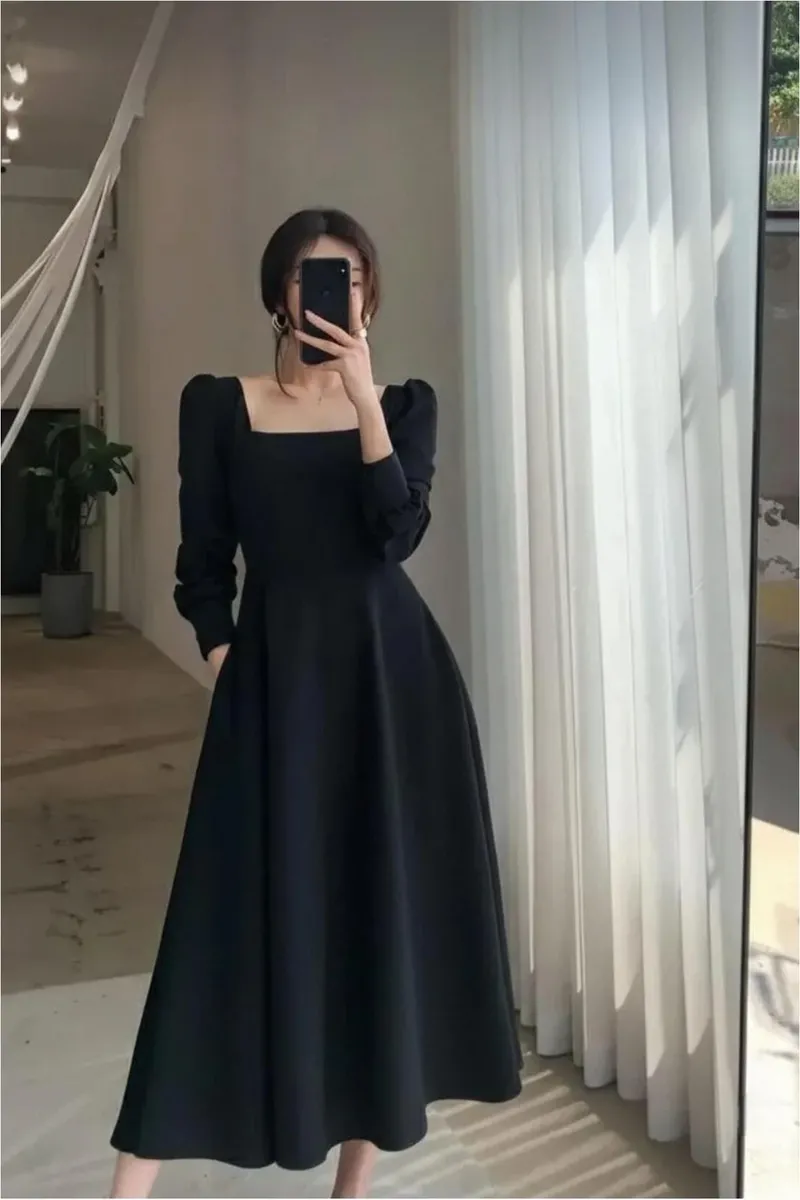 Kare Elbise Yaka Midi Kollu Uzun