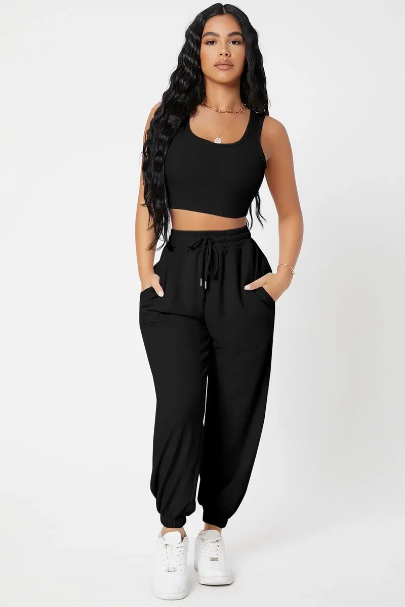 Kadın Siyah Kaşkorse Cepli Jogger Eşofman Altı ve Crop Top Bluz görseli