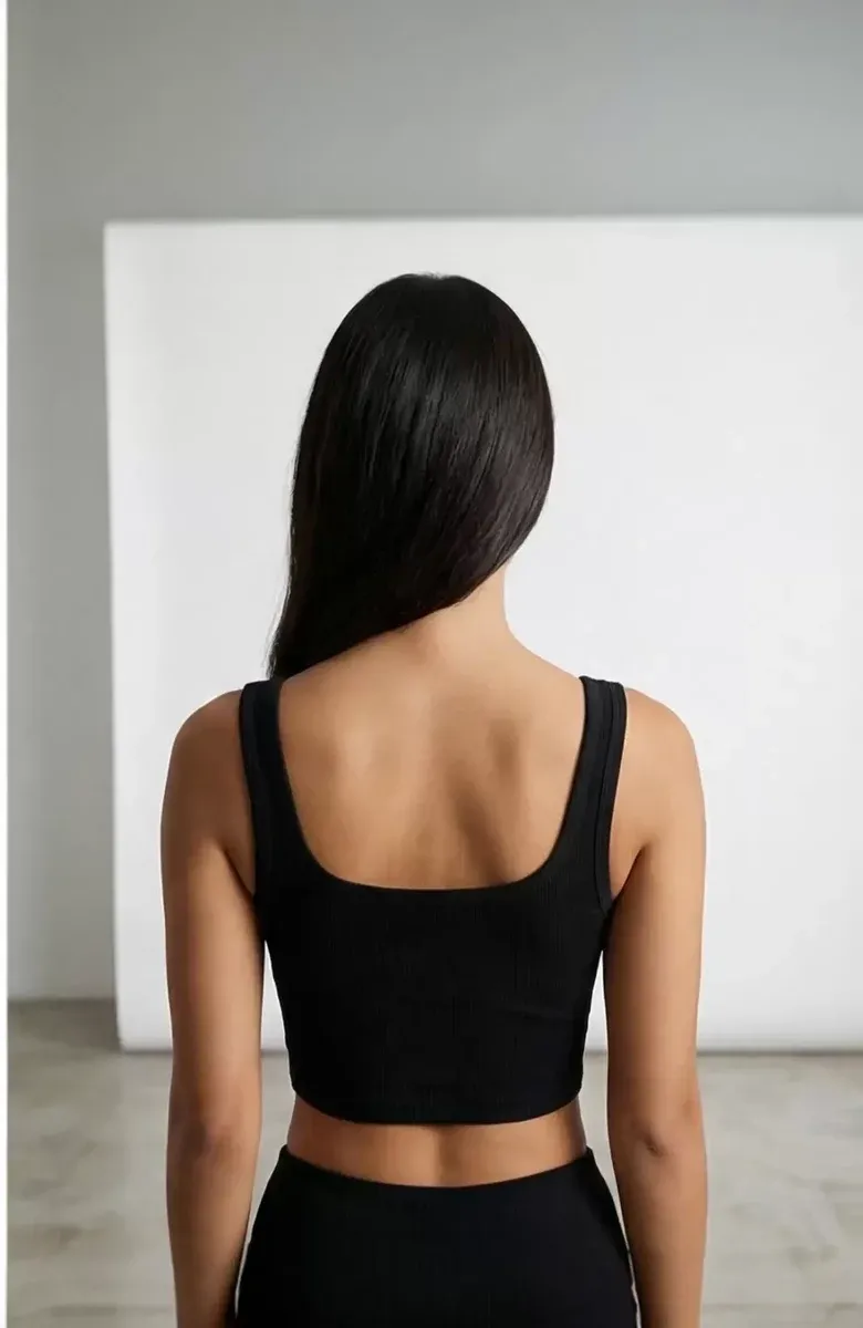 Kadın Siyah Kalın Askılı Crop Top Büstiyer – Modern ve Şık Tasarım görseli