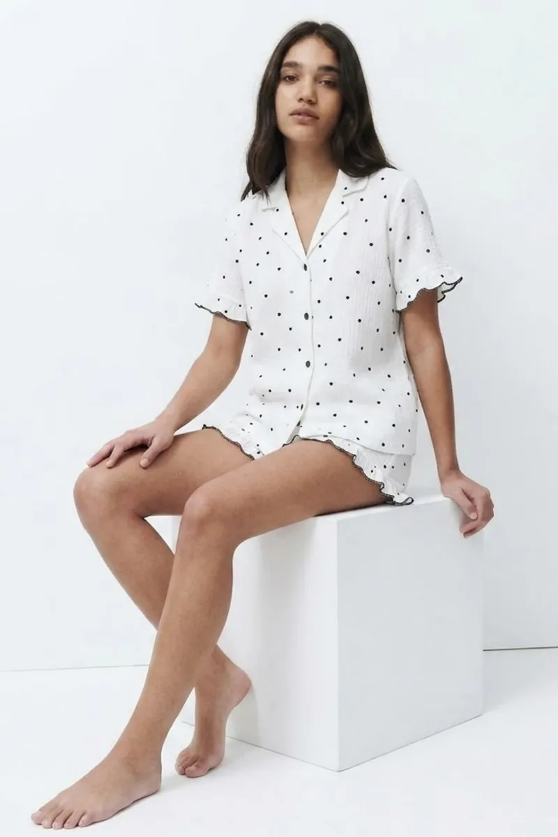 Kadın Desenli Trend Beyaz Pijama Takımı görseli