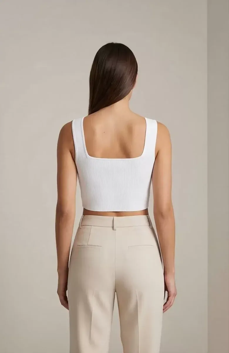 Kadın Beyaz Kalın Askılı Crop Top Büstiyer – Modern ve Şık Tasarım görseli