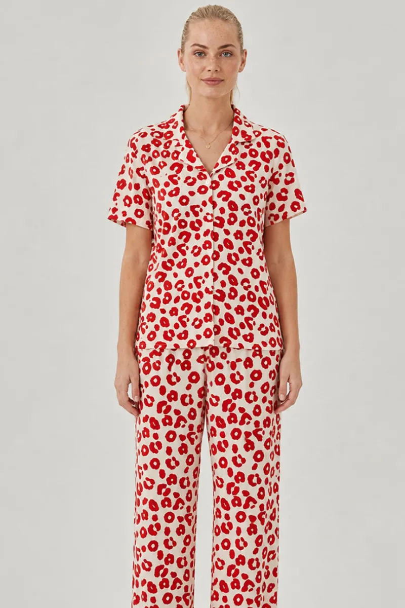 Kırmızı Leopar Desenli Bürümcük Kumaş Pijama Takımı 4644-Beyaz görseli