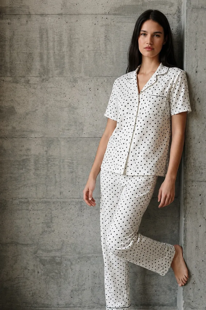 V Yaka Düğmeli Casual Kar Beyaz Pijama Takımı görseli