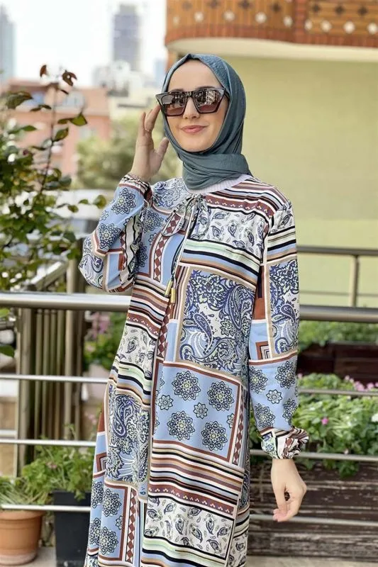 A Pileli Desenli Elbise MİNT görseli